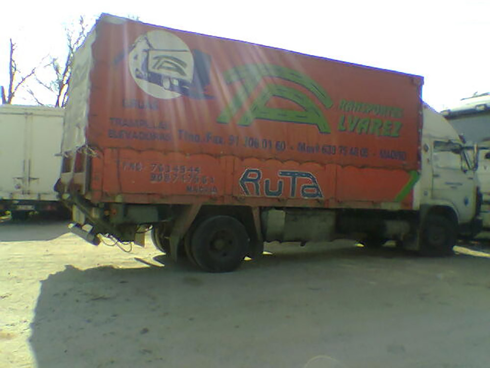 Transportes y gruas Fernando Alvarez camion trampilla elevadora
