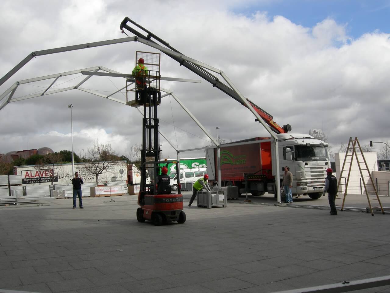 Transportes y gruas Fernando Alvarez trabajos altura