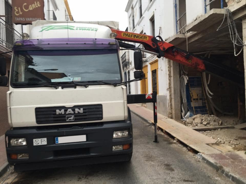Transportes y gruas Fernando Alvarez trabajos ascensores