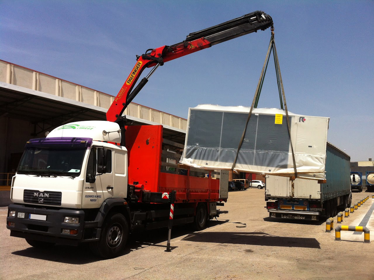Transportes y gruas Fernando Alvarez trabajos maquinaria