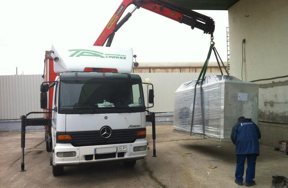Transportes y gruas Fernando Alvarez trabajos maquinaria