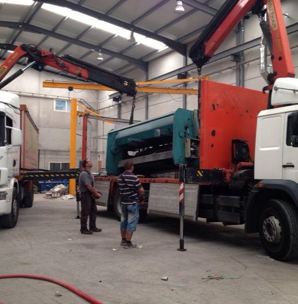 Transportes y gruas Fernando Alvarez trabajos maquinaria
